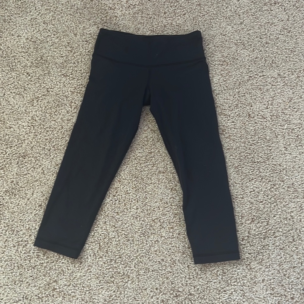 Black lululemon leggings size 4